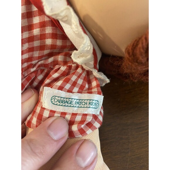 VINTAGE 1980s CABBAGE PATCH KIDS DOLL Loop Hair Brown Eyes One Dimple - Picture 8 of 9